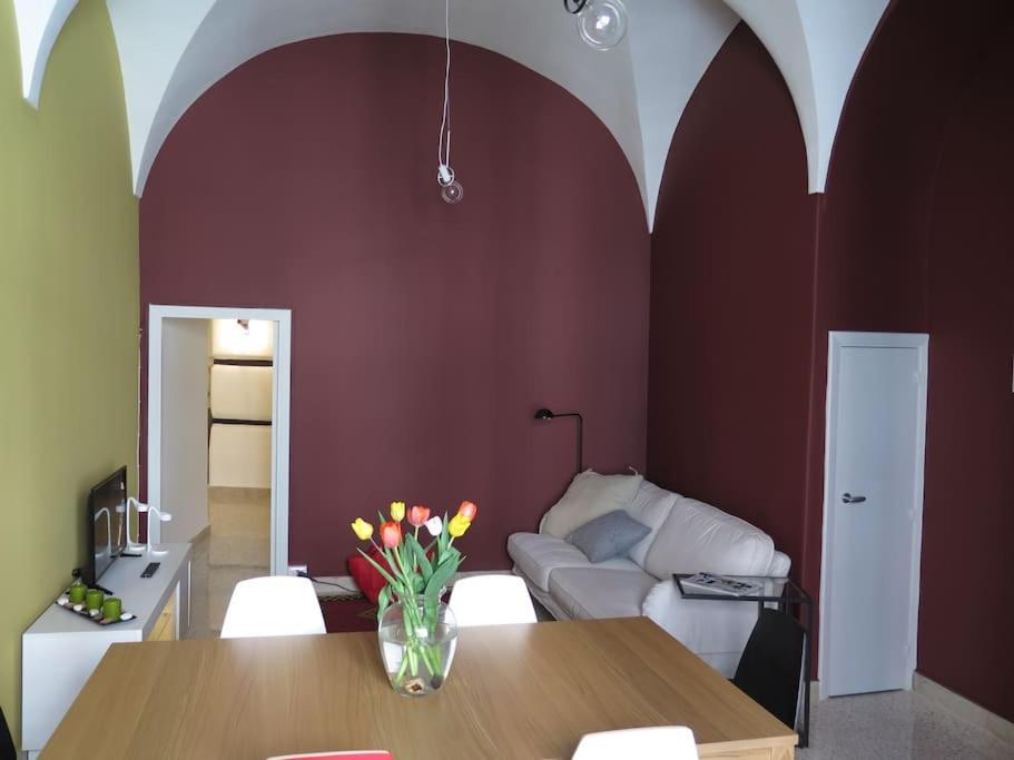 Stesicoro-Duomo Elegante Appartamento In Centro Catánia Buitenkant foto